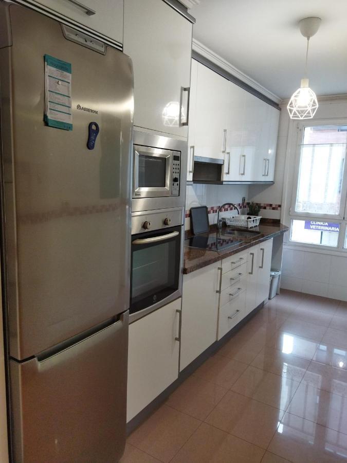 Céntrico apartamento en Oviedo con parking y wifi Exterior foto